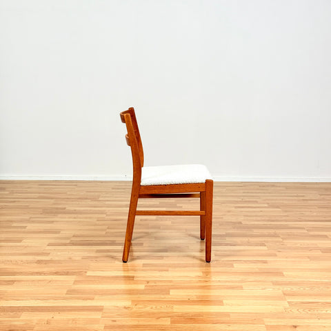 Swedish set of 4 dining chairs in oak