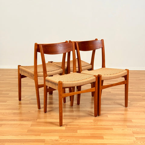 Swedish set of 4 dining chairs in teak & oak by DUX
