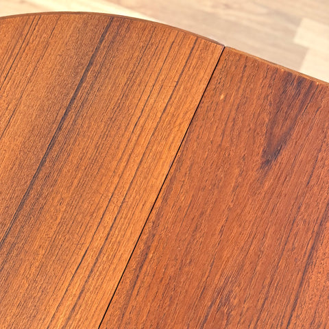 Danish dining table in teak "Arne Vodder style"