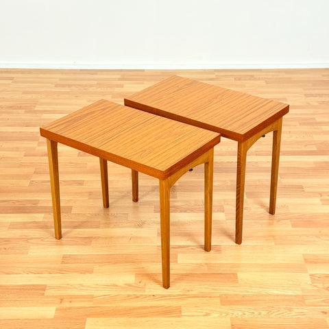 Danish coffee table with 2 folding tables in teak