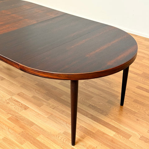 Danish round dining table by Kai Kristiansen for Feldballes Furniture Factory