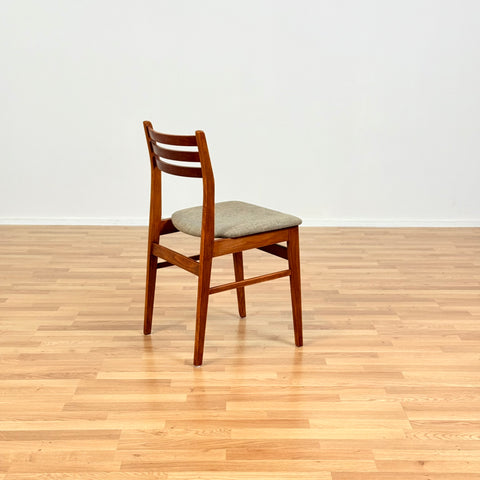 Danish set of 4 dining chairs in teak & beech