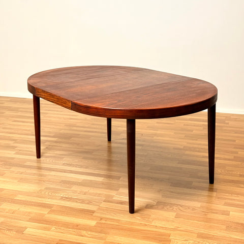 Danish round dining table by Kai Kristiansen for Feldballes Furniture Factory