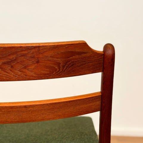 Danish set of 4 dining chairs in teak