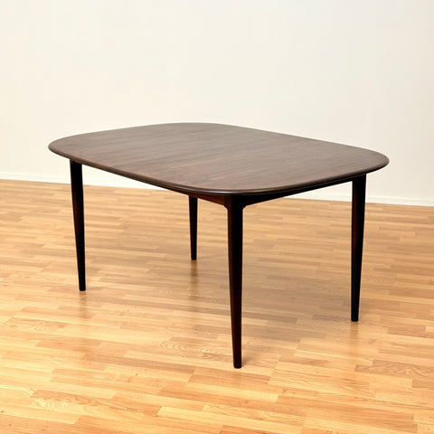 Danish dining table in Santos rosewood by Skovmand & Andersen