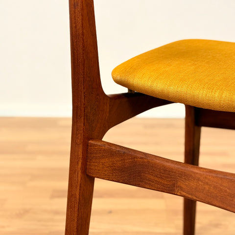 Danish set of 6 dining chairs in teak by Schiønning & Elgaard