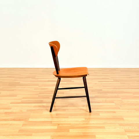 Swedish set of 4 dining chairs in teak by Bröderna Wigells Stolfabrik