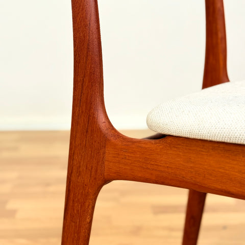 Danish set of 4 dining chairs in teak by Schiønning & Elgaard