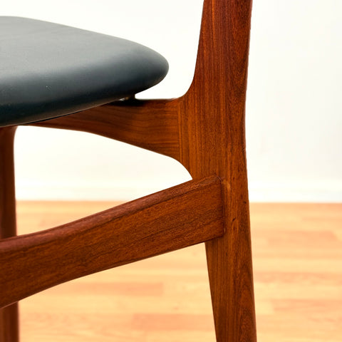 Danish set of 8 dining chairs in teak & walnut by Schiønning & Elgaard