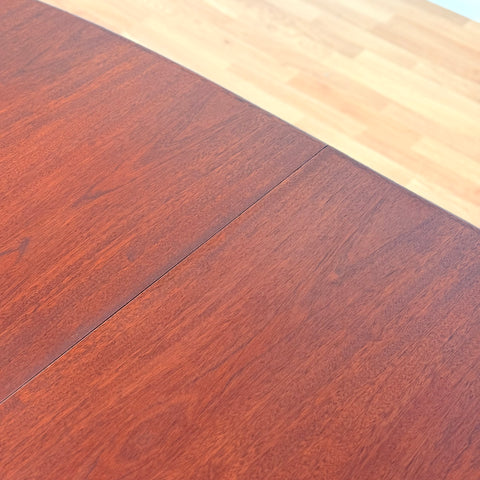 Danish oval dining table in mahogany by Skovby Møbelfabrik