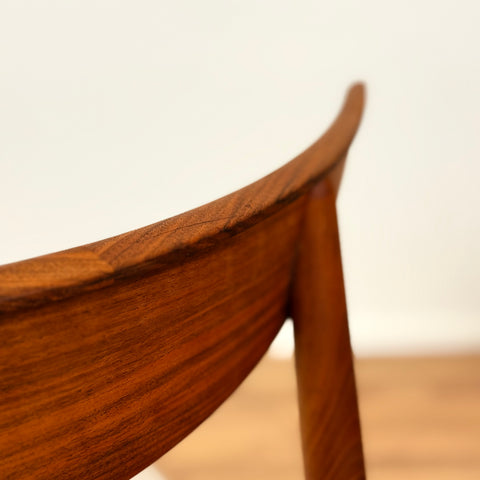 Set of 6 dining chairs in walnut by Harry Østergaard, 1950s-60s, Denmark