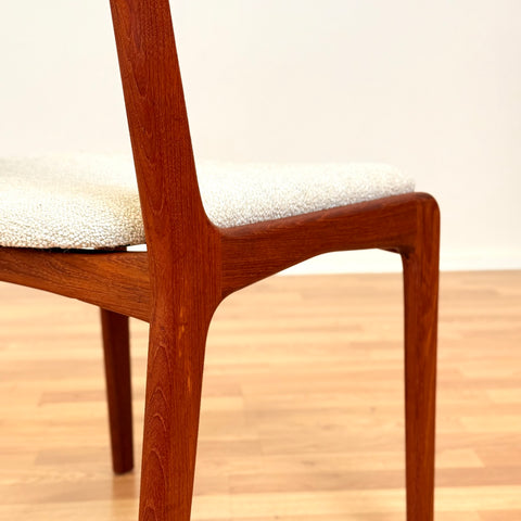 Danish set of 6 dining chairs in teak