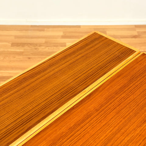 Swedish extandable coffee table in teak & beech