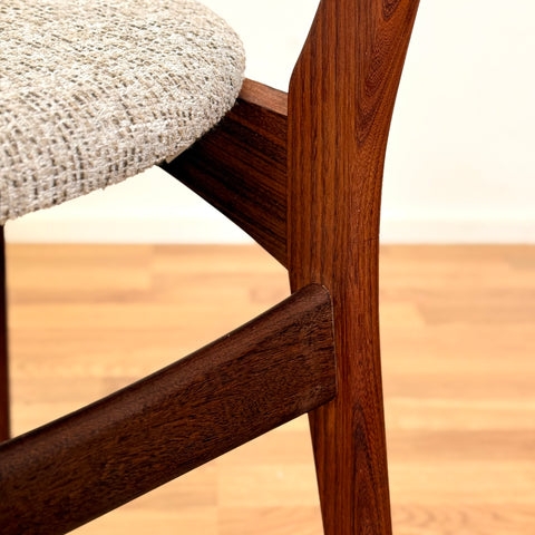 Set of 8 dining chairs in teak, 1950s-60s, Denmark