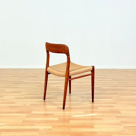 Danish set of 4 dining chairs 'model 75' by Niels O. Moller
