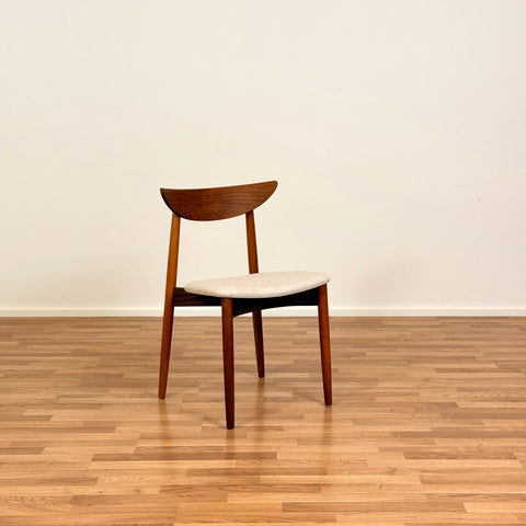 Set of 6 dining chairs in walnut by Harry Østergaard, 1950s-60s, Denmark