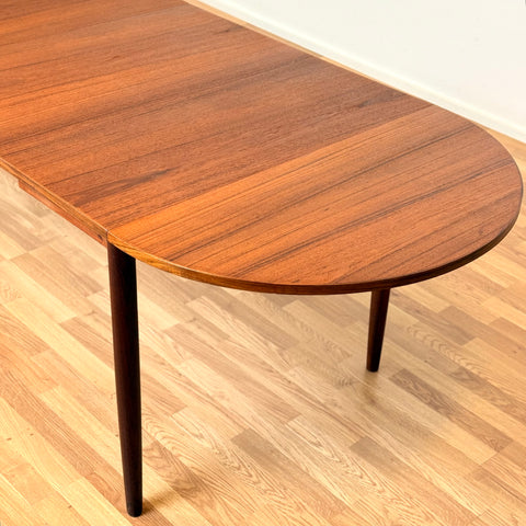 Danish dining table in teak "Arne Vodder style"