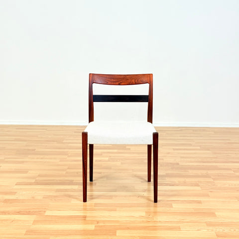 Swedish set of 4 dining chairs "Garmi" by Nilson Jonsson for Troeds