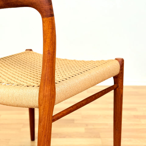 Danish set of 4 dining chairs 'model 75' by Niels O. Moller