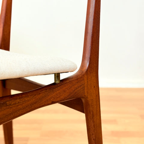 Danish set of 6 dining chairs in teak by Schiønning & Elgaard