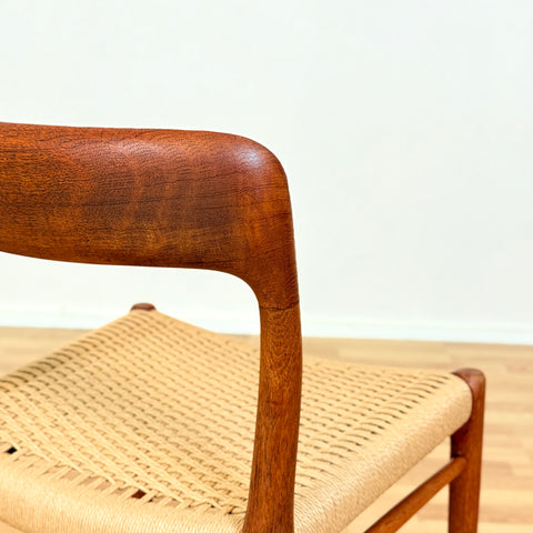Danish set of 4 dining chairs 'model 75' by Niels O. Moller