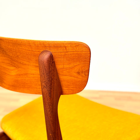 Danish set of 6 dining chairs in teak by Schiønning & Elgaard