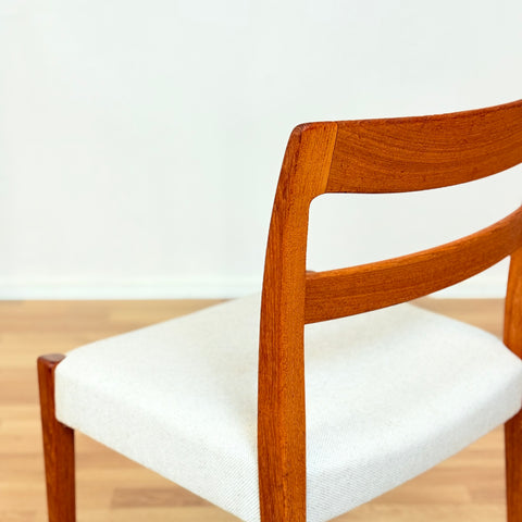 Swedish set of 4 dining chairs "Garmi" by Nilson Jonsson for Troeds