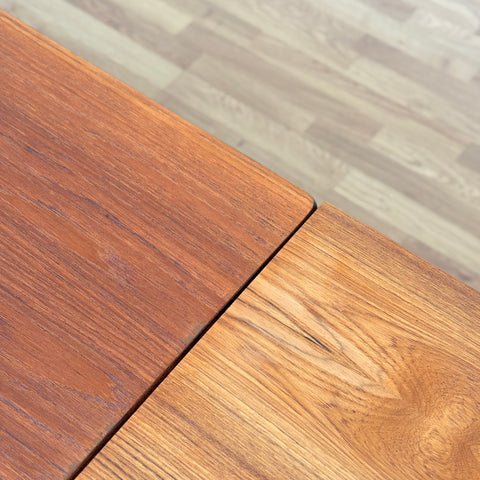 Danish dining table with in teak