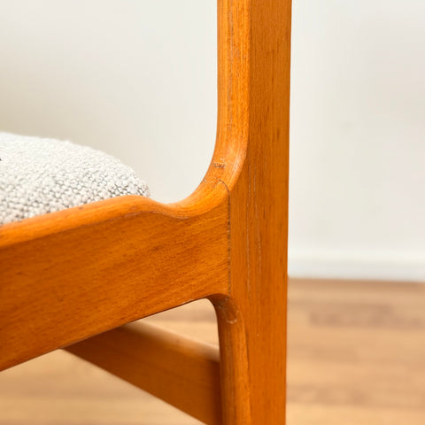 Danish set of 8 dining chairs in beech by Erik Buch
