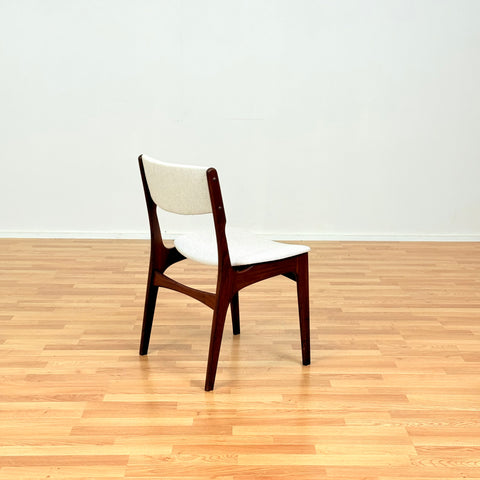 Danish set of 6 dining chairs in walnut by Eric Buch