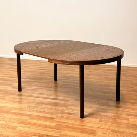 Danish round dining table in oak
