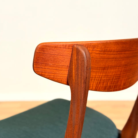 Danish set of 6 dining chairs in teak