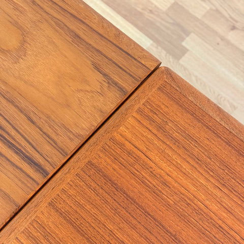 Dining table in teak, 1950s-60s, Denmark