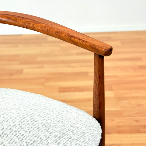 Danish set of 2 dining armchairs in walnut