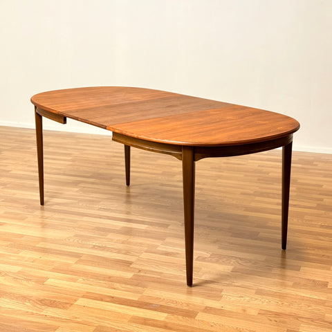 Swedish oval dining table in walnut by Svante Skogh