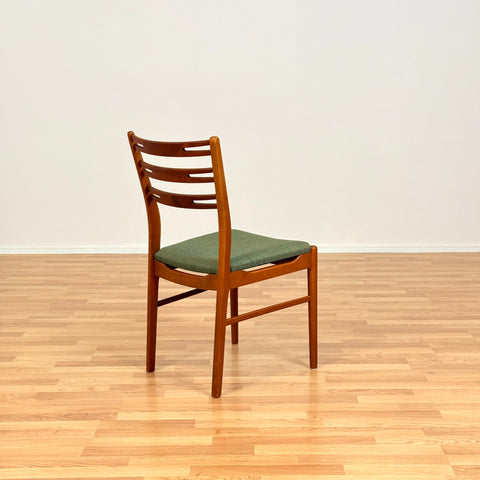 Danish set of 4 dining chairs "model 219" in teak & beech by Farstrup