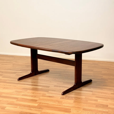 Oval dining table in teak by Skovby, 1960s-70s, Denmark