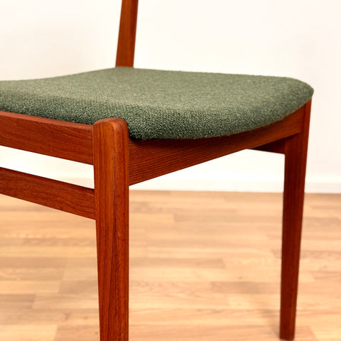 Set of 4 dining chairs in solid teak, 1950s-60s, Denmark