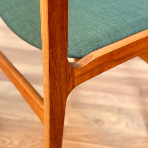 Danish set of 6 dining chairs in teak by Erik Buch