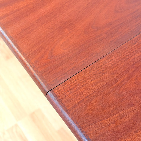 Danish oval dining table in mahogany by Skovby Møbelfabrik