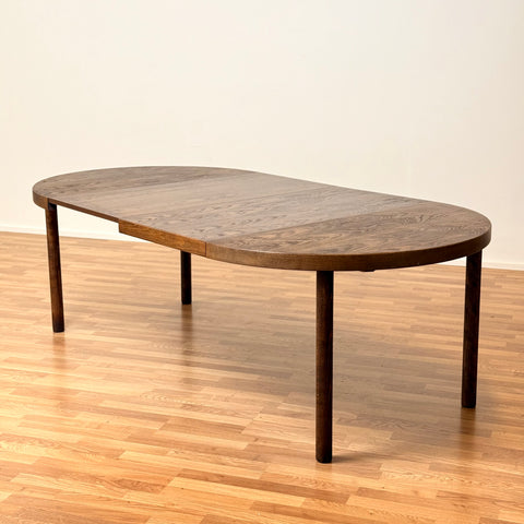 Round dining table in oak, 1950s-60s, Denmark