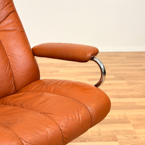 Norwegian armchairs in leather and chrome by Ekorners, Stressless