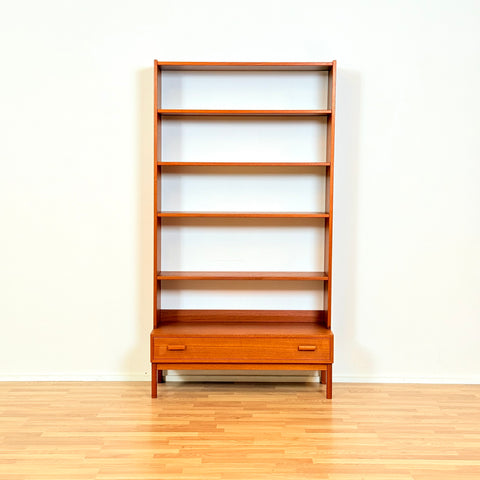 Danish bookshelf in teak