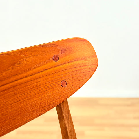 Danish set of 6 dining chairs in teak & oak