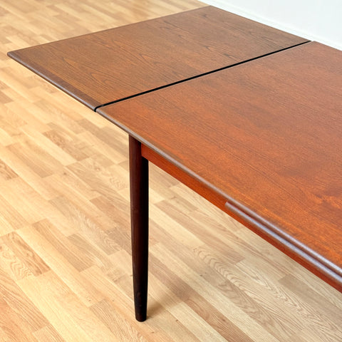 Danish rectangular dining table in teak