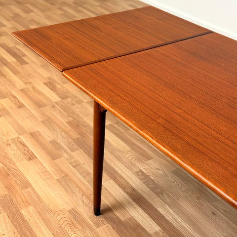 Danish rectangular dining table in teak & beech