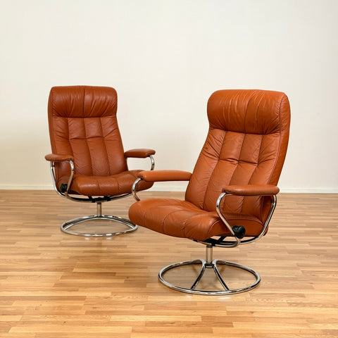 Norwegian armchairs in leather and chrome by Ekorners, Stressless