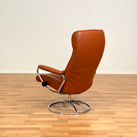 Norwegian armchairs in leather and chrome by Ekorners, Stressless