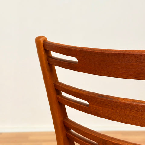 Danish set of 4 dining chairs "model 219" in teak & beech by Farstrup
