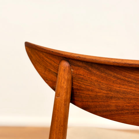 Set of 6 dining chairs in walnut by Harry Østergaard, 1950s-60s, Denmark